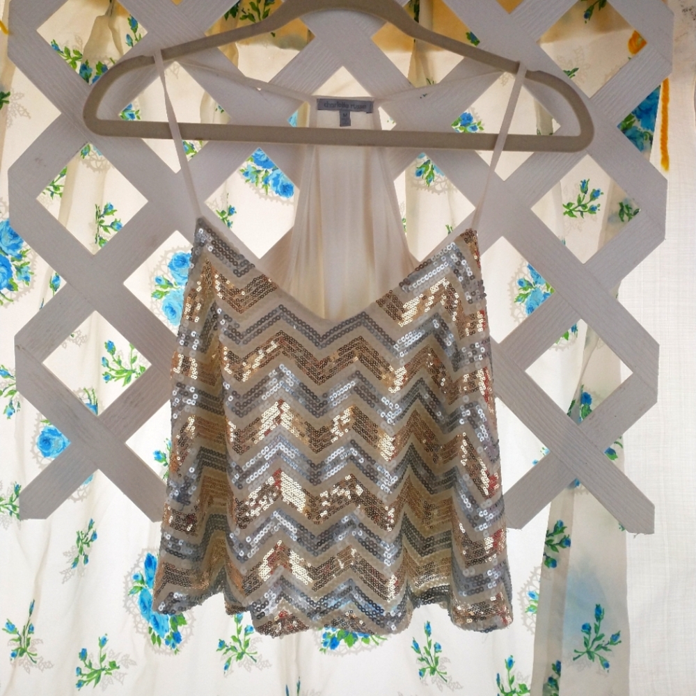 Charlette Russe flowy crop-top
